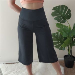 Lululemon Crop flare pants size 8